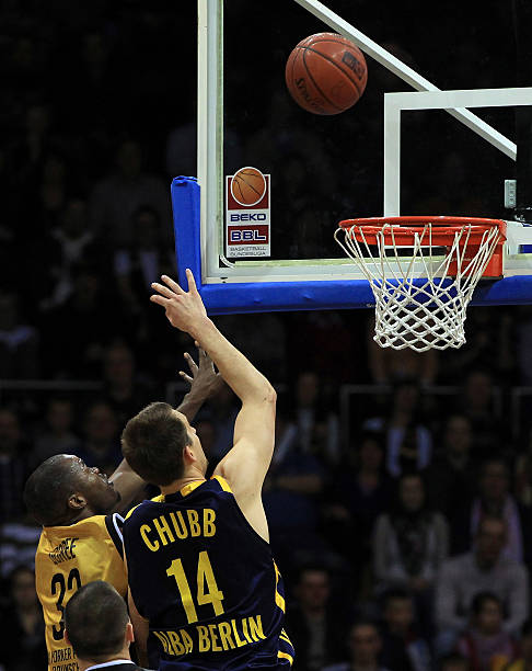 明星脱颖而 明星脱颖而