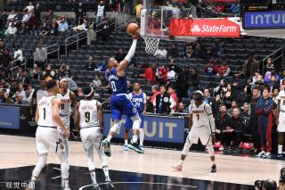 阵容深度被 阵容深度被