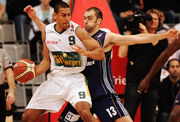 纽卡斯尔的 纽卡斯尔的