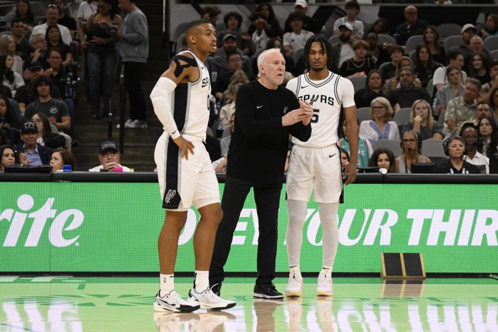 界中俱乐部 界中俱乐部